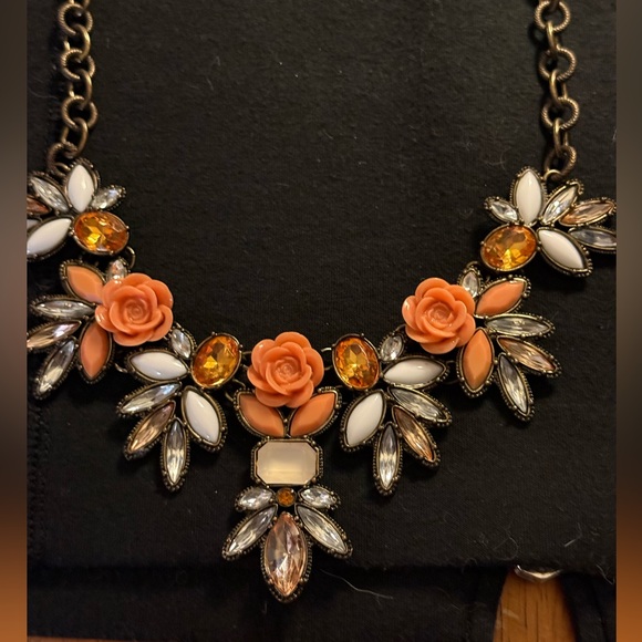 Vintage Joan Rivers Elegant Floral Necklace in Gold and Orange - Picture 14 of 14